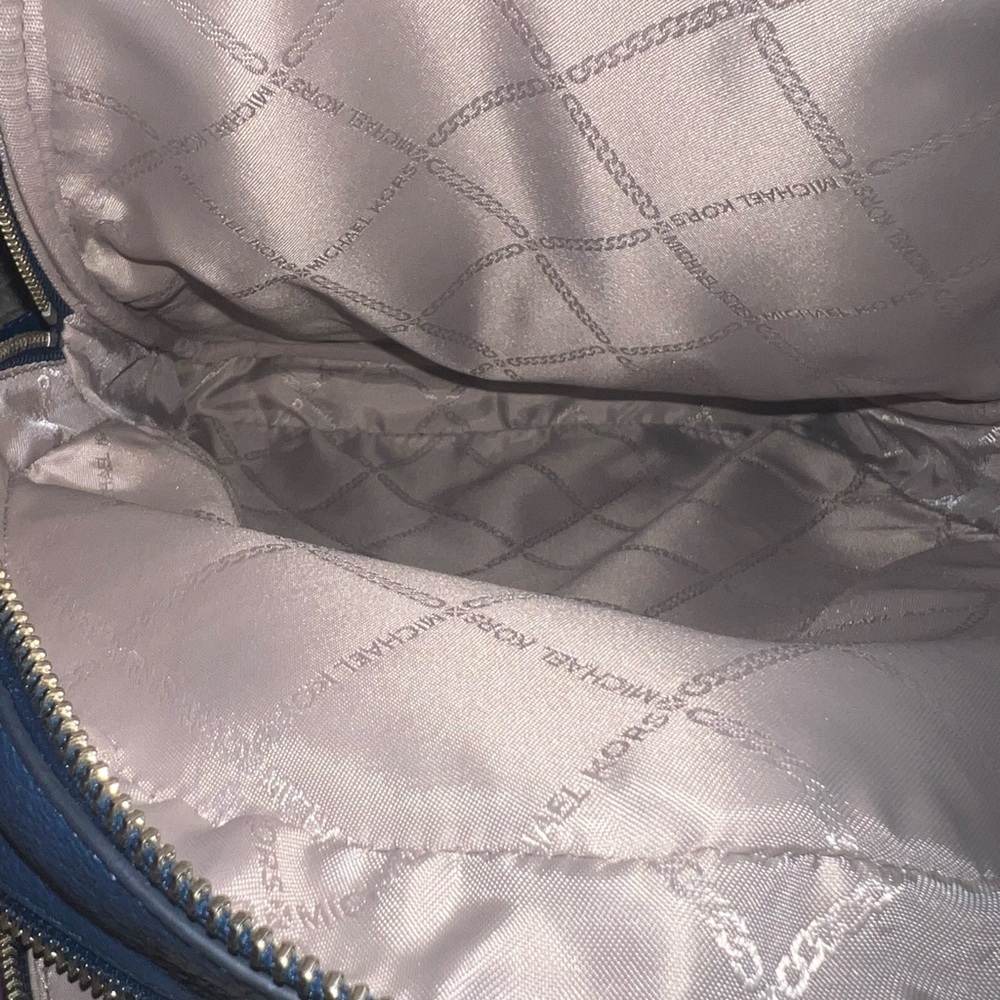 Micheal Kors Brooklyn large pebbled back pack (blue) - Picture 3 of 4